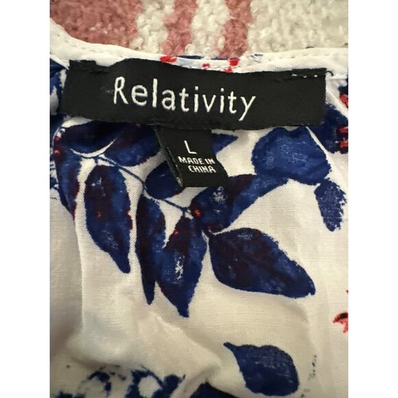 Relativity Womens L Floral Sleeveless Top Lace Tassel Red White Blue 4th of July - Picture 2 of 5